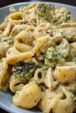 Crockpot Chicken Broccoli Mac and Cheese