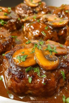 Easy Salisbury Steak Recipe with Mushroom Gravy