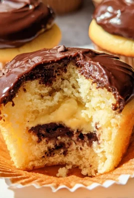 Boston Cream Pie Cupcakes