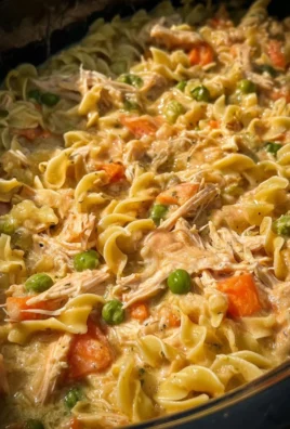 Crockpot Chicken and Noodles
