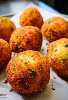 Deep Fried Jalapeno Cheese Balls