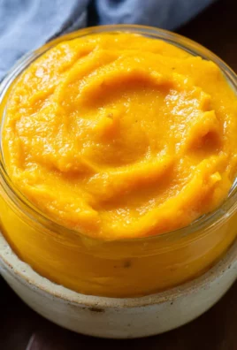 Easy Pumpkin Puree Recipe